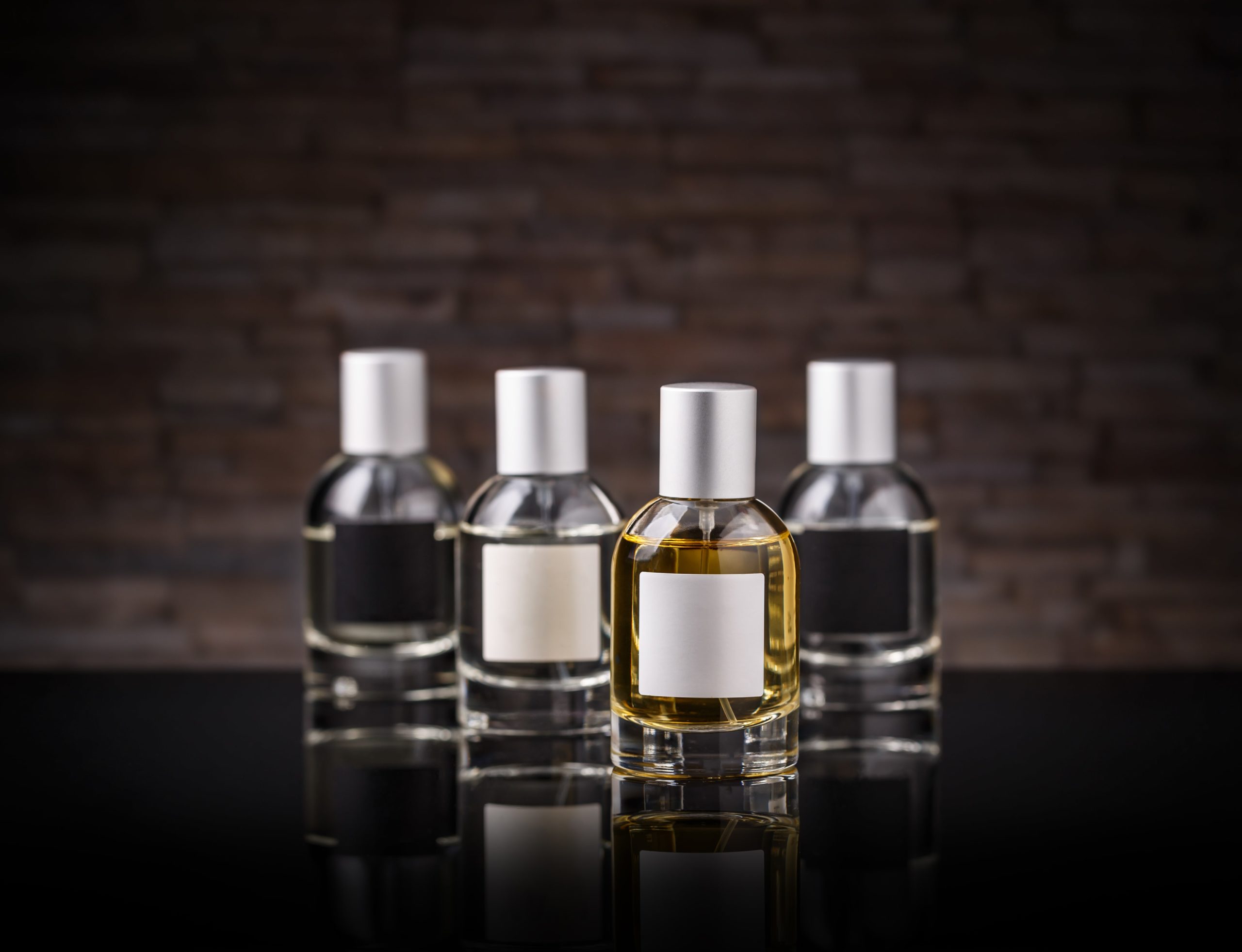 Collection-Azynti-Flacons-de-parfume-a-propos-Photo